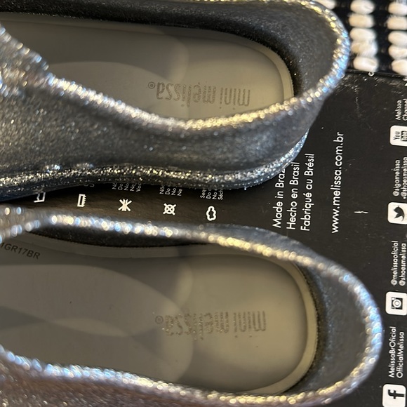 MINI MELISSA girls MINI BE SILVER GLITTER SNEAKERS - Picture 11 of 16
